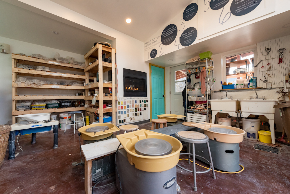 earth studios: Where everything is waiting for you!